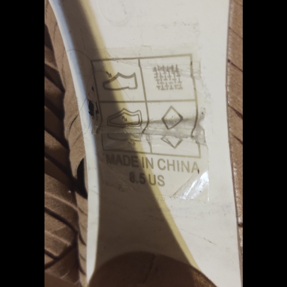 Shoe Dazzle Fringe High Heels - Picture 6 of 7